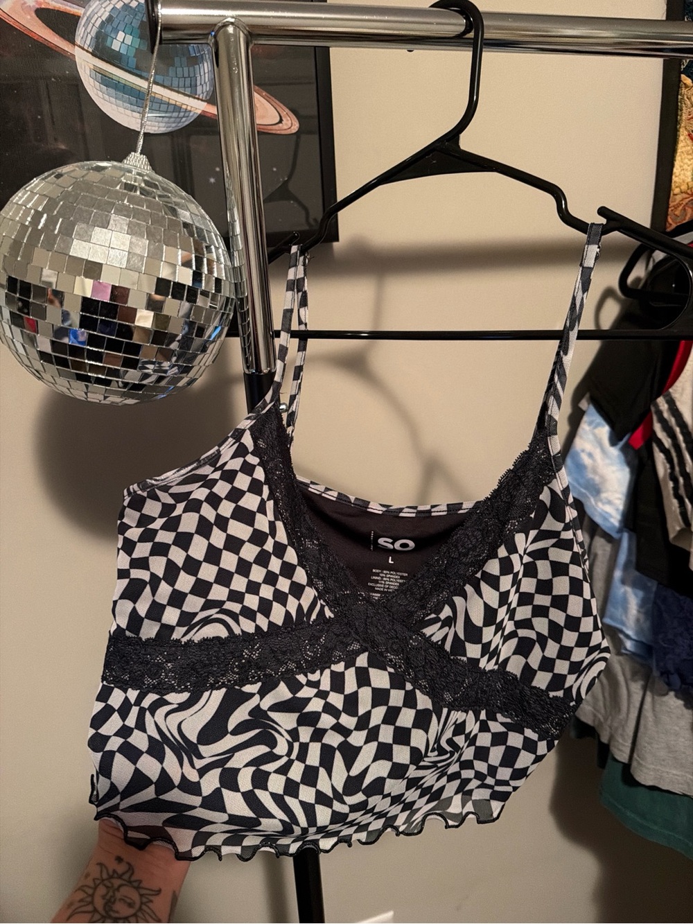 SO Black & White Optical Print Lace-Trim Cami Top